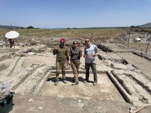 Dani Vander Horst on site at Vulci with fellow Duke PhD students, Antonio LoPiano and Andrew Welser.