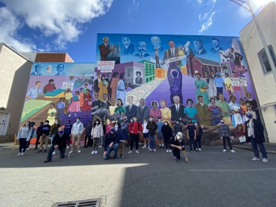 Prof. Jed Atkins, students, and Focus faculty colleagues on a Civil Rights Walking Tour of Durham.